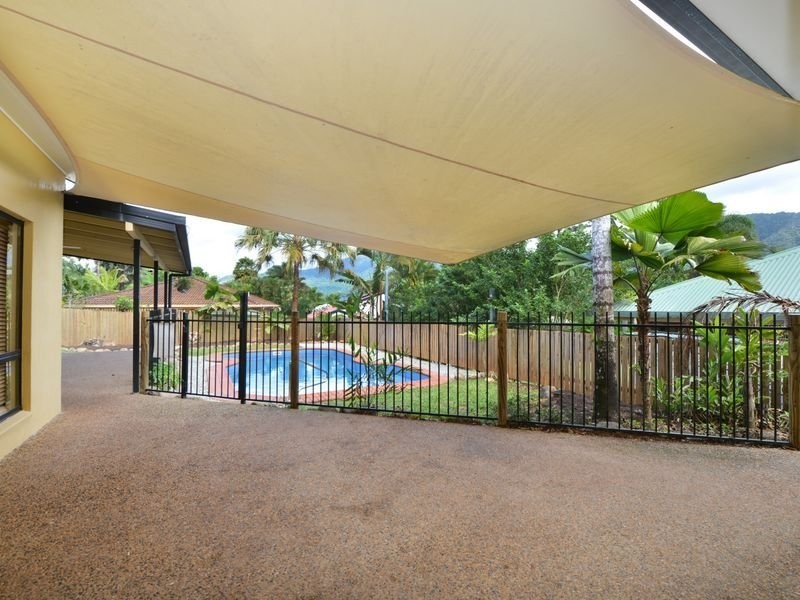 5 Thorpe Close, Bentley Park QLD 4869