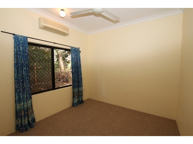 5 Thorpe Close, Bentley Park QLD 4869