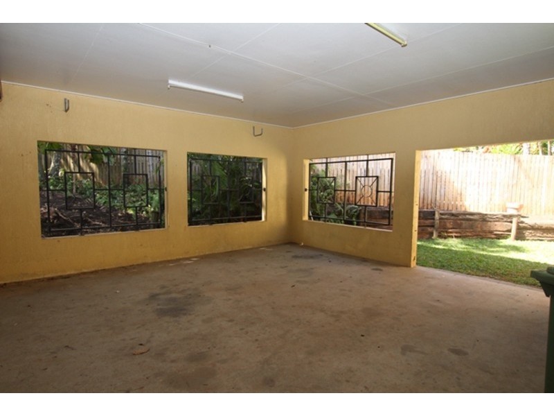 5 Thorpe Close, Bentley Park QLD 4869
