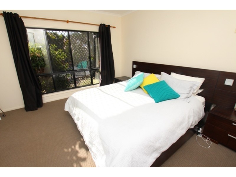 2 Greendale Close, Brinsmead QLD 4870