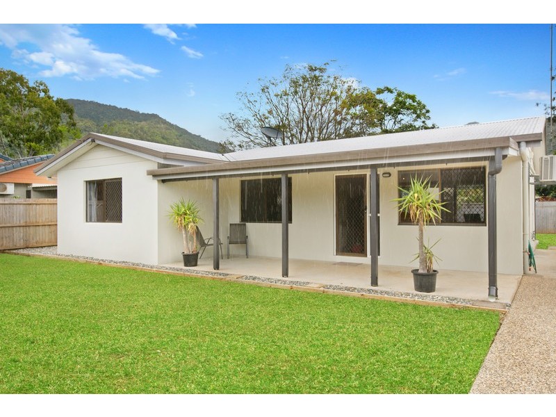 15 Impey Street, Caravonica QLD 4878