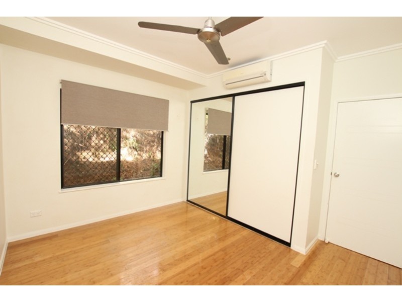 3 Ellie Banning Close, Redlynch QLD 4870