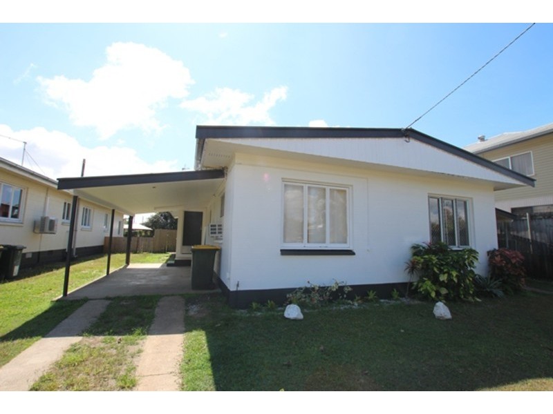 30A Earl Street, Westcourt QLD 4870