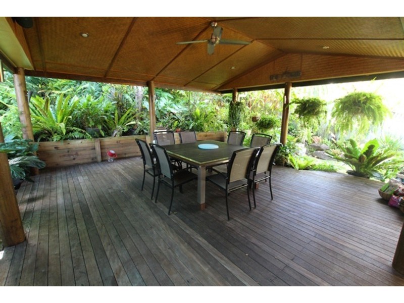 42 Benn Street, Brinsmead QLD 4870