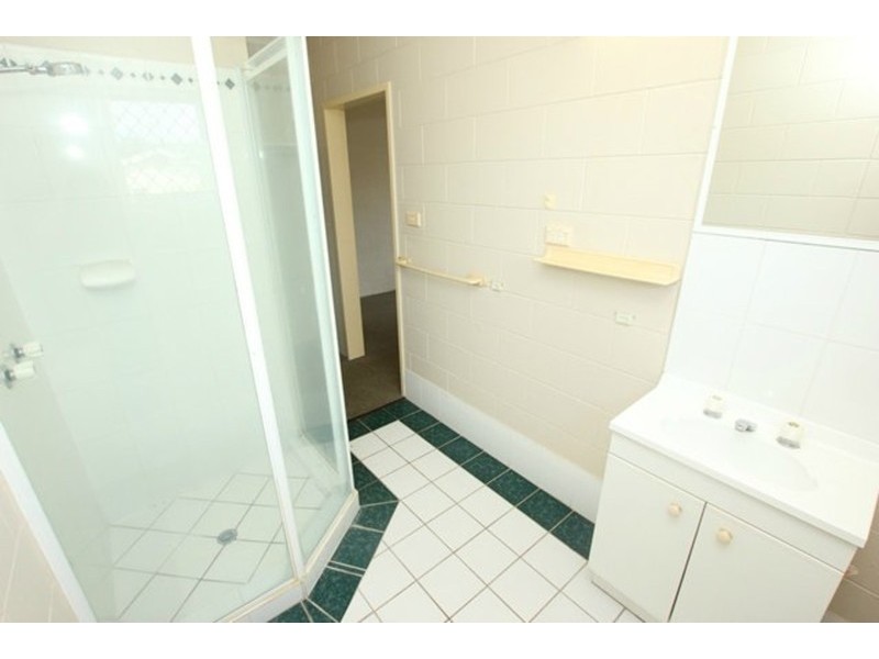 4 Thornton Street, White Rock QLD 4868