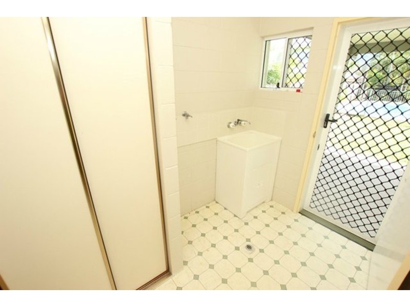 4 Thornton Street, White Rock QLD 4868