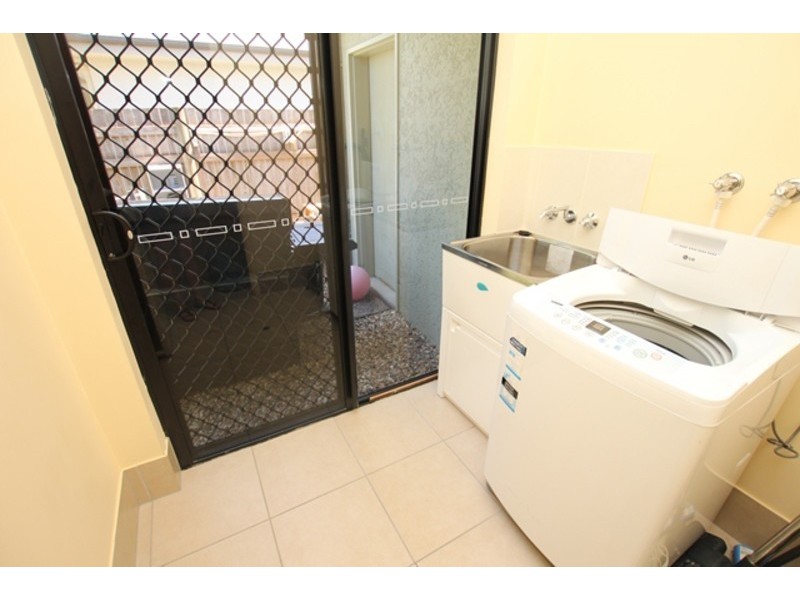 18 Goldberg Close, White Rock QLD 4868