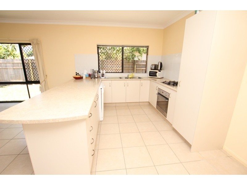 18 Goldberg Close, White Rock QLD 4868