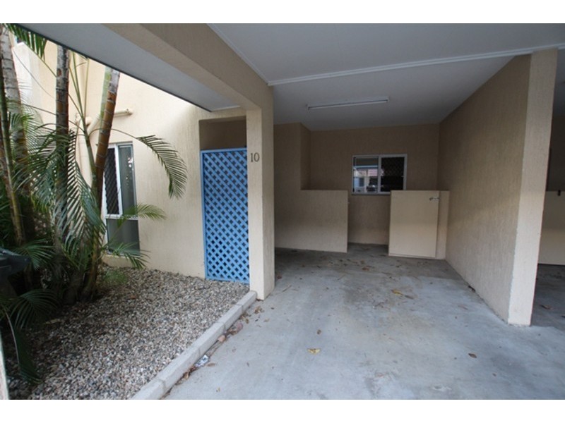 10/2 Grantala Street, Manoora QLD 4870