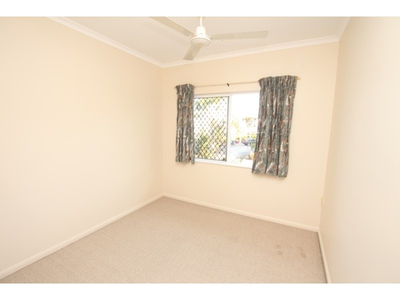 10/2 Grantala Street, Manoora QLD 4870