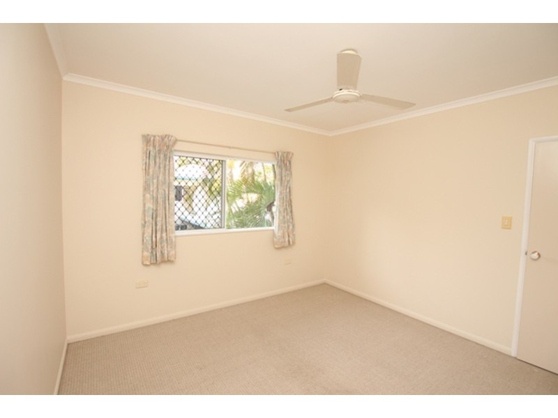 10/2 Grantala Street, Manoora QLD 4870