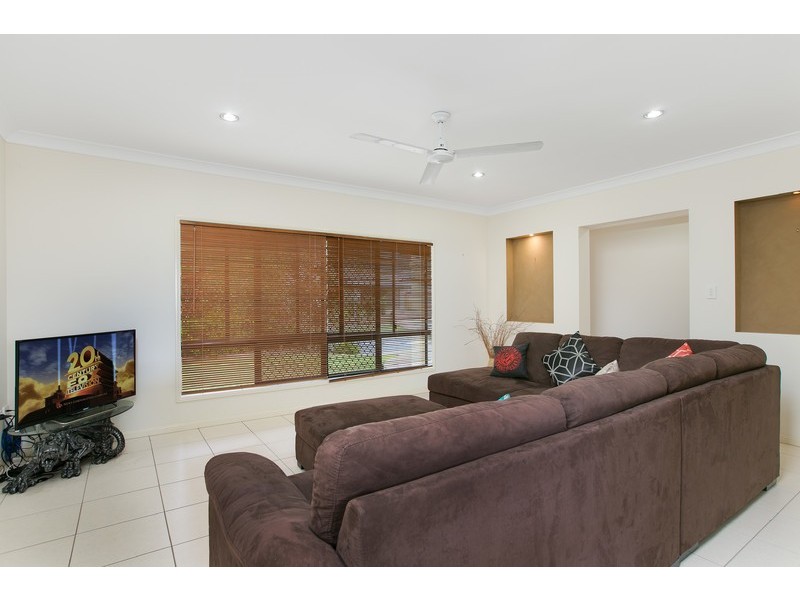 120 Fitzmaurice Drive, Bentley Park QLD 4869
