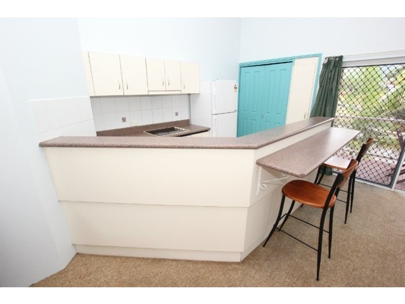 8/176 Hoare Street, Manunda QLD 4870