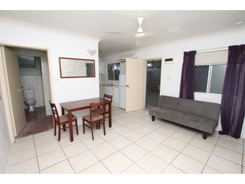 2/414-416 Severin Street, Parramatta Park QLD 4870