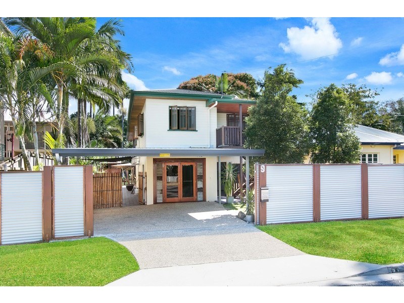 9 Rose Street, Westcourt QLD 4870