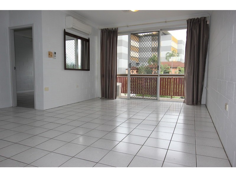 29/186 Lake Street, Cairns City QLD 4870