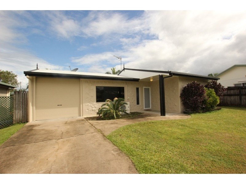 17 Ferngully Street, White Rock QLD 4868