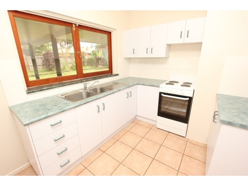 17 Ferngully Street, White Rock QLD 4868