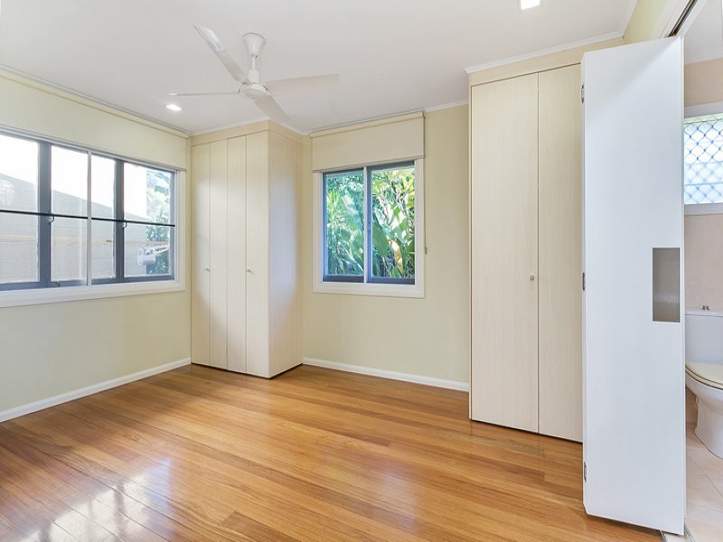 11A Creedy Street, Westcourt QLD 4870