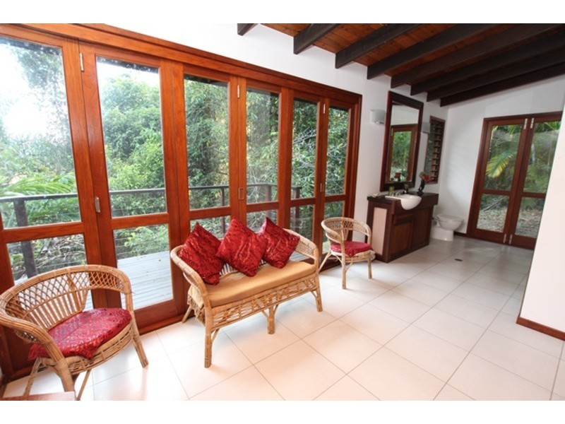 9 Alpha Close, Bayview Heights QLD 4868