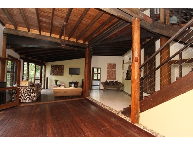 9 Alpha Close, Bayview Heights QLD 4868