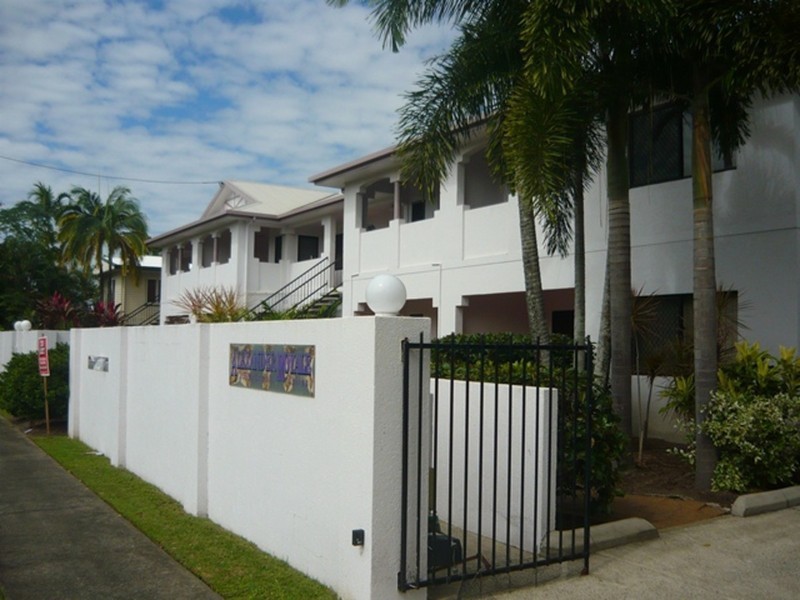 3/355 Mcleod Street, Cairns North QLD 4870