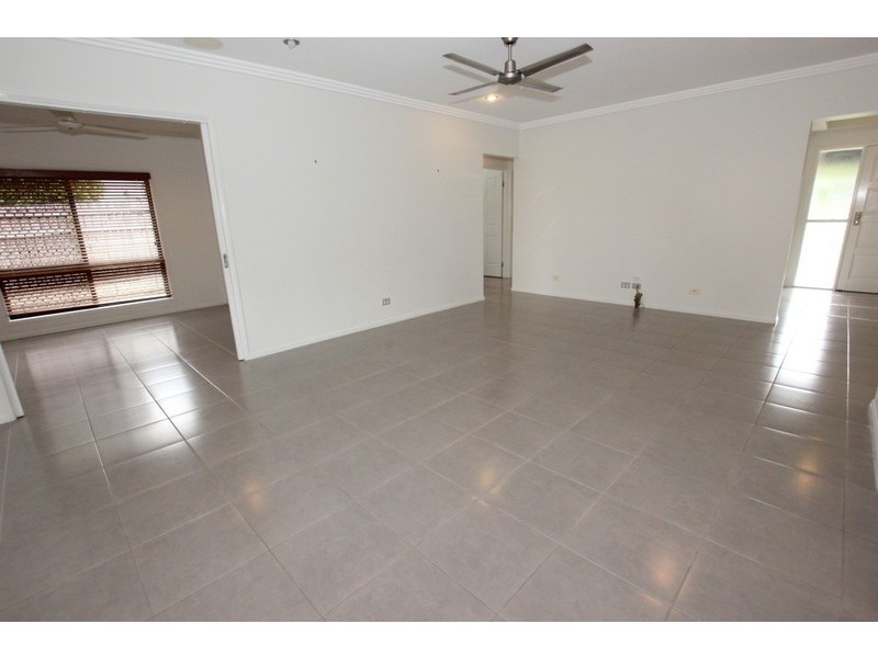 13 Elphinstone Street, Kanimbla QLD 4870