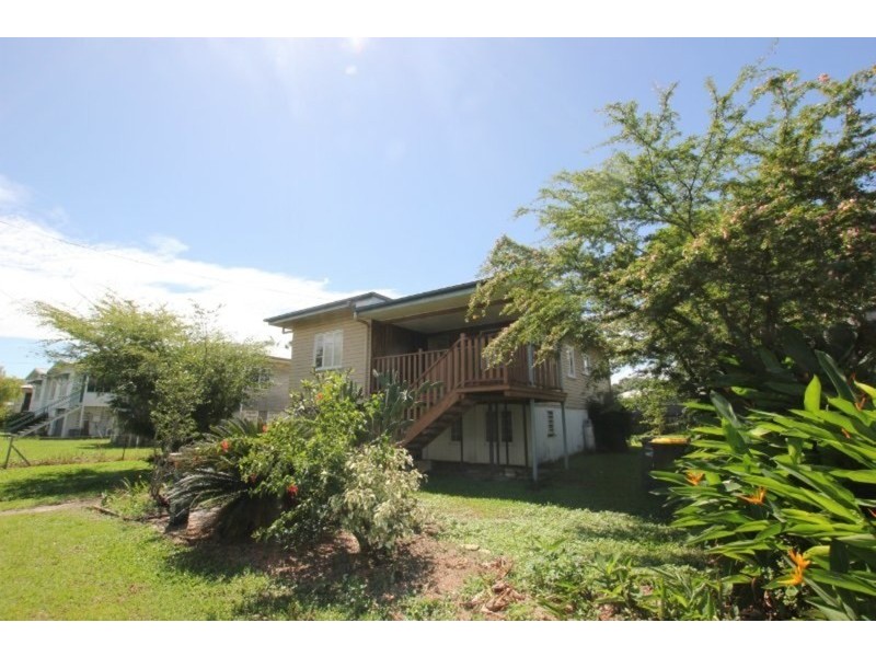 274 Aumuller Street, Westcourt QLD 4870