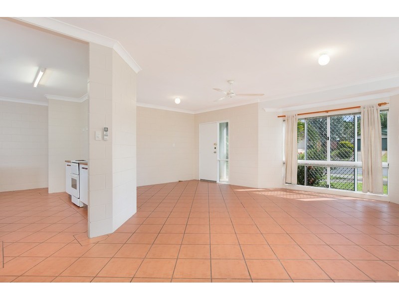 4 Sugar Glider Close, Kamerunga QLD 4870