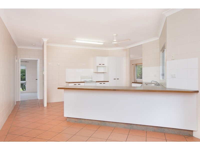 4 Sugar Glider Close, Kamerunga QLD 4870