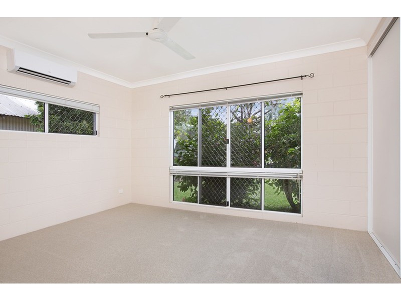 4 Sugar Glider Close, Kamerunga QLD 4870
