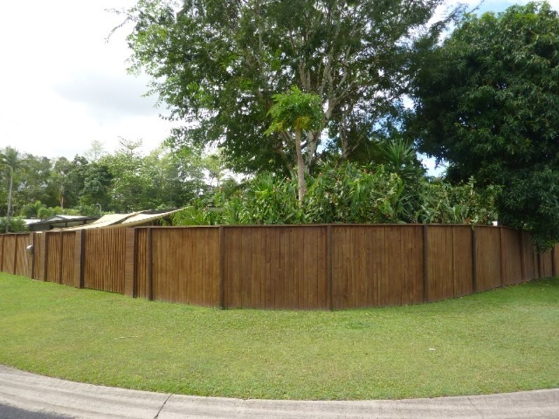 2 ALICE Close, Woree QLD 4868