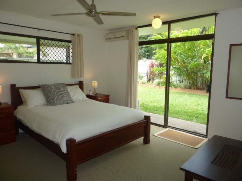 2 ALICE Close, Woree QLD 4868