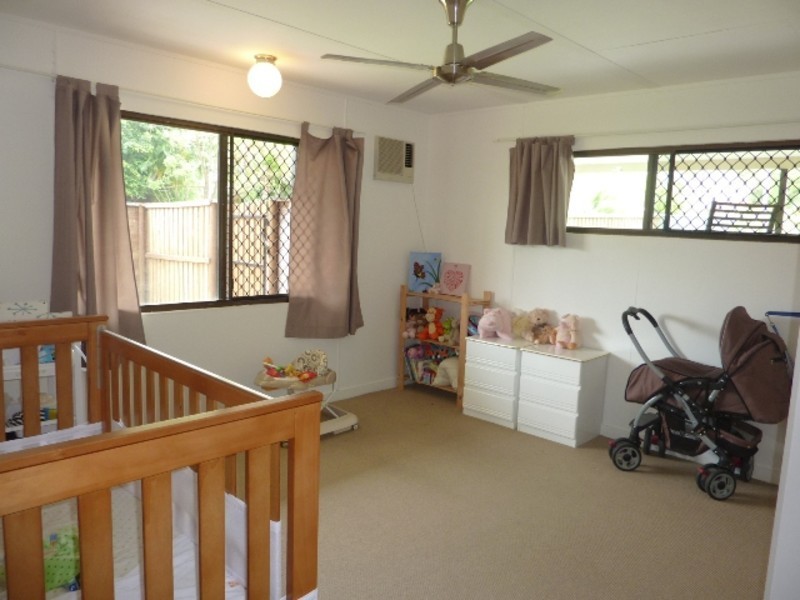 2 ALICE Close, Woree QLD 4868