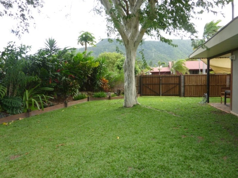 2 ALICE Close, Woree QLD 4868