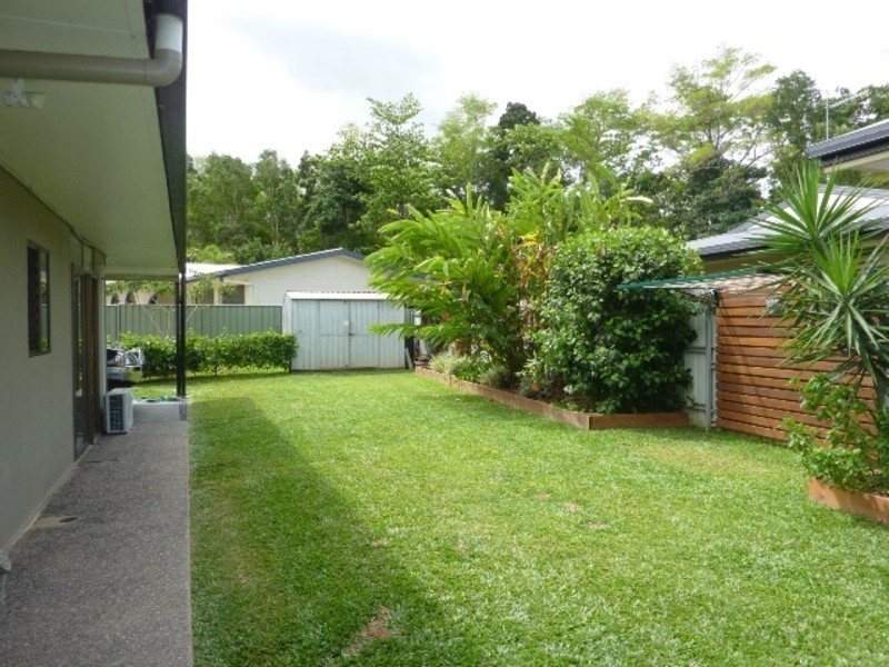 2 ALICE Close, Woree QLD 4868