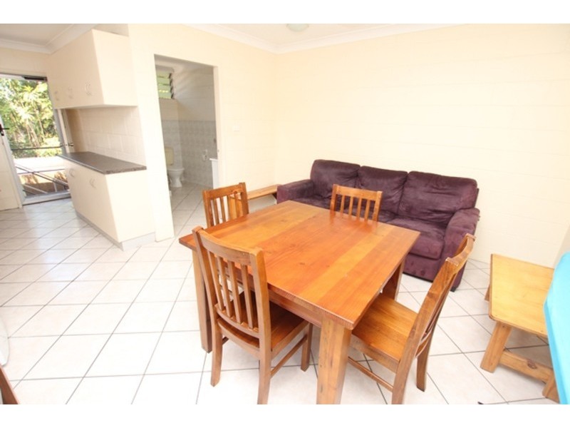 6/28 Digger Street, Cairns North QLD 4870
