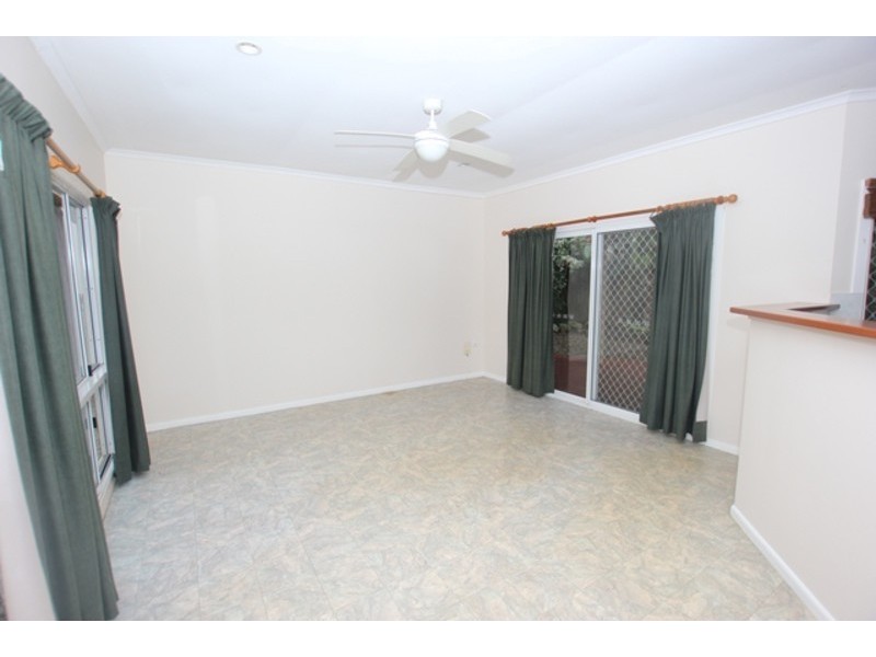 80 Callum, Mooroobool QLD 4870