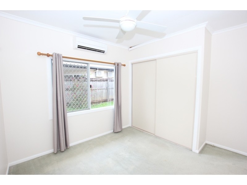 80 Callum, Mooroobool QLD 4870