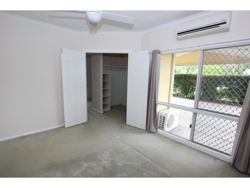 80 Callum, Mooroobool QLD 4870