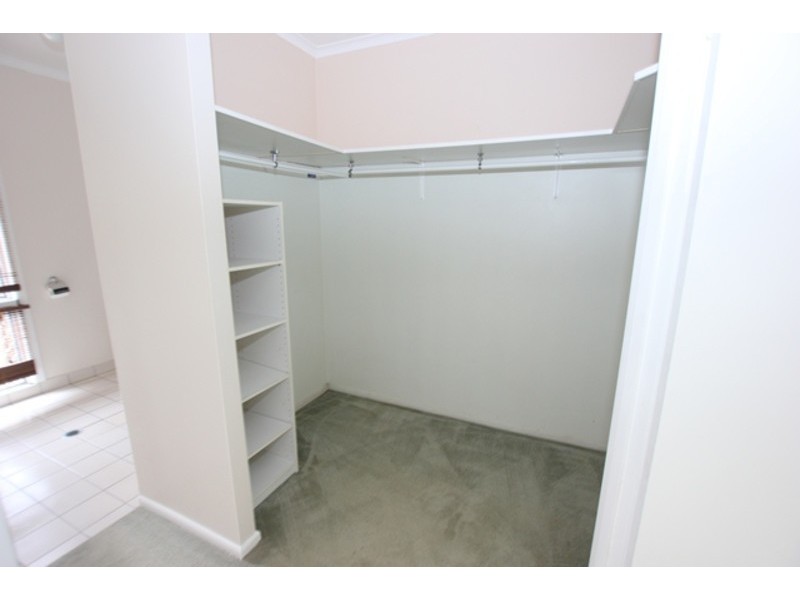 80 Callum, Mooroobool QLD 4870