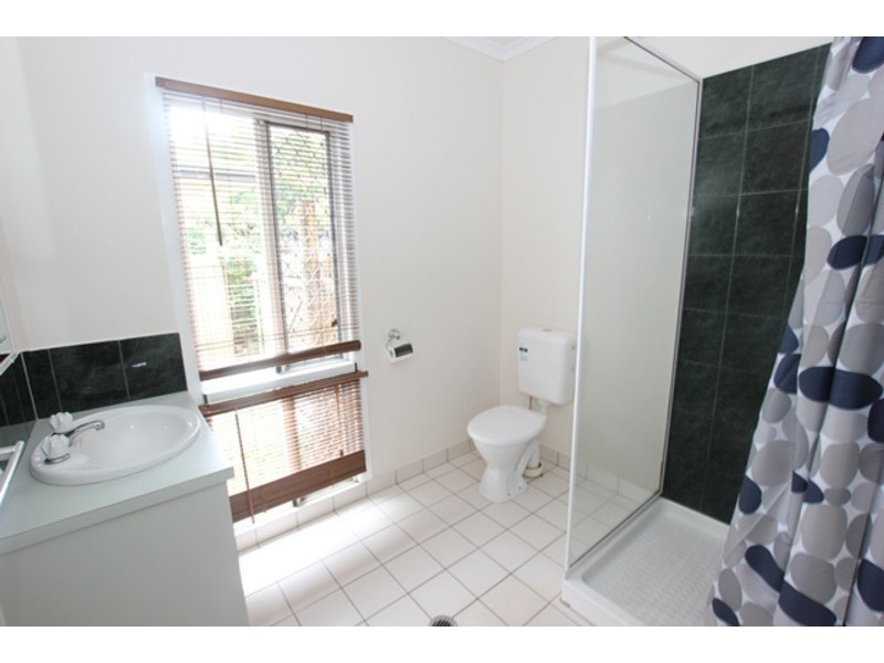 80 Callum, Mooroobool QLD 4870