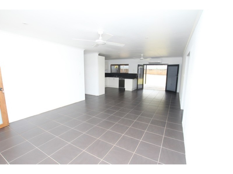 79 Carnation Drive, Mooroobool QLD 4870