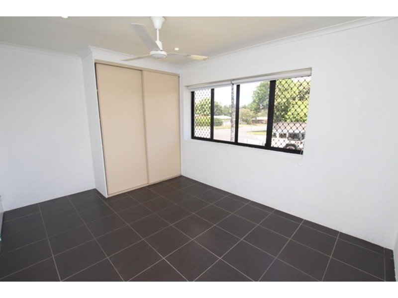 79 Carnation Drive, Mooroobool QLD 4870