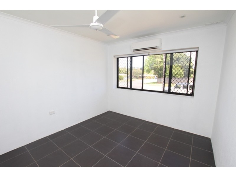 79 Carnation Drive, Mooroobool QLD 4870