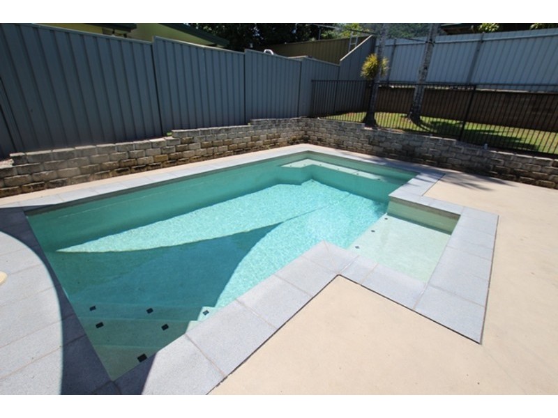 79 Carnation Drive, Mooroobool QLD 4870