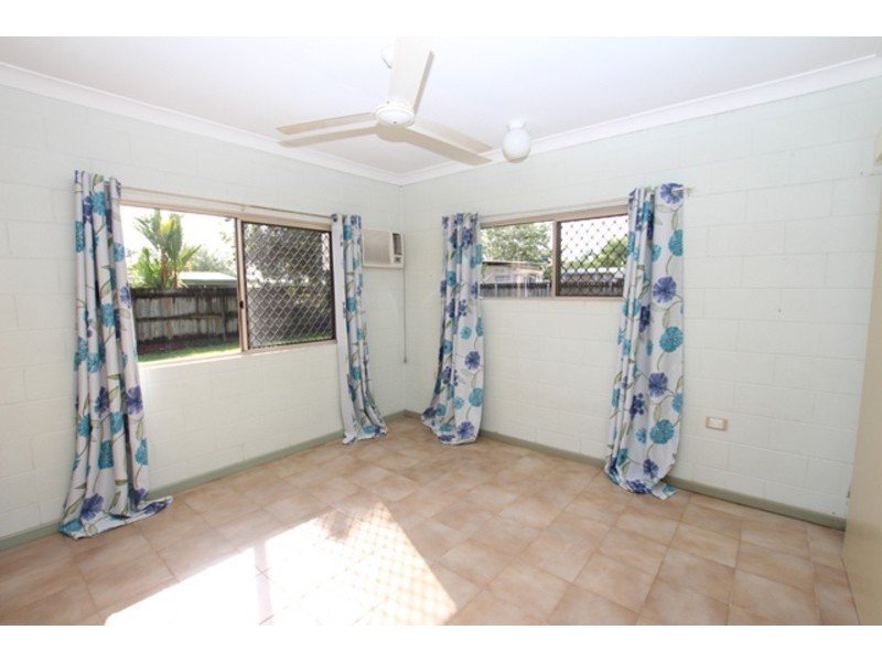 18 Lady Penryhn Close, Bentley Park QLD 4869