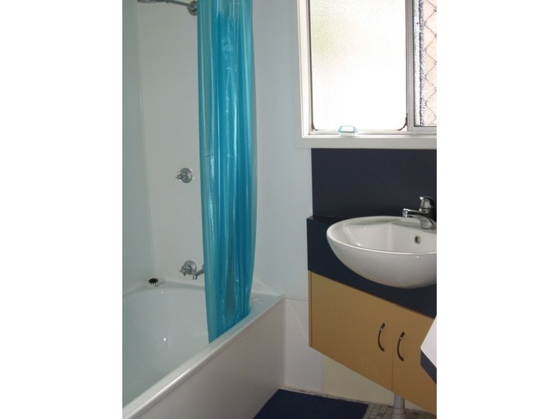 1 Witney Street, Manoora QLD 4870