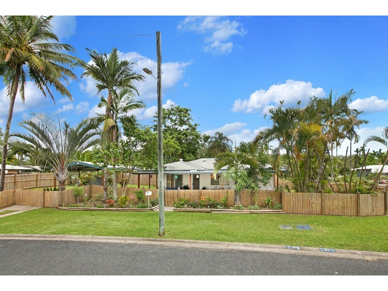 1 Witney Street, Manoora QLD 4870