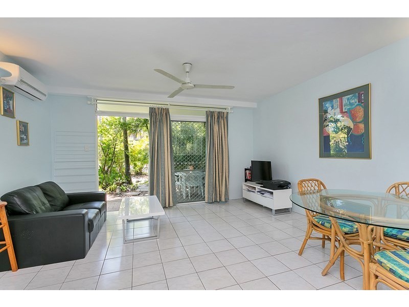 2/1-19 Poinciana Street, Holloways Beach QLD 4878